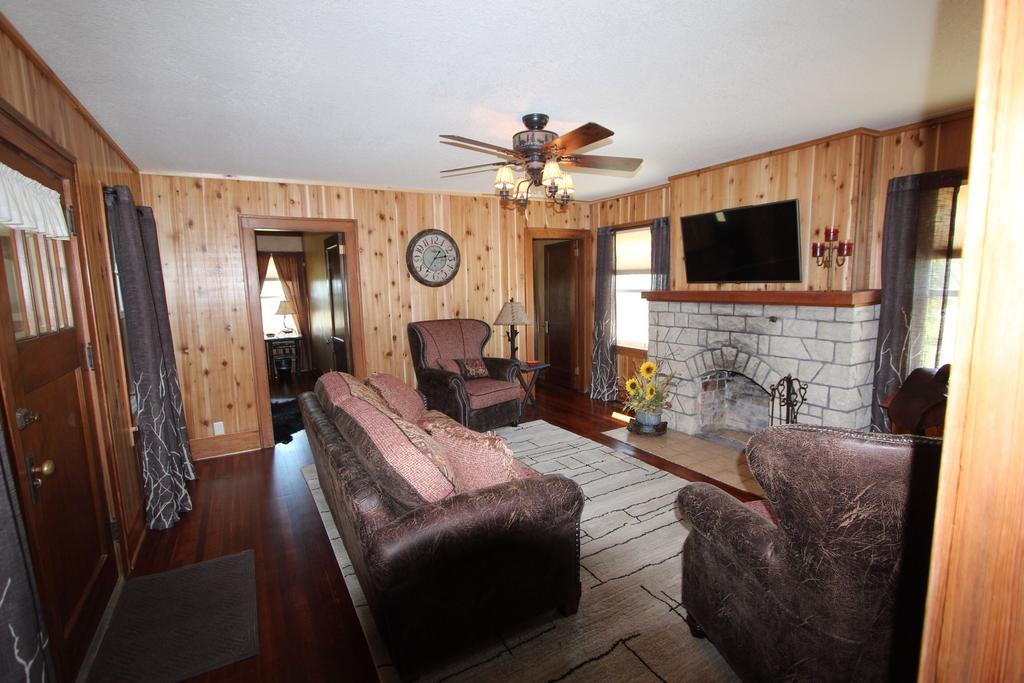 Clover Cliff Ranch Bed And Breakfast Elmdale Exteriör bild